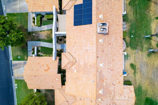 Image 36 of 44 For 371 Desert Falls Drive