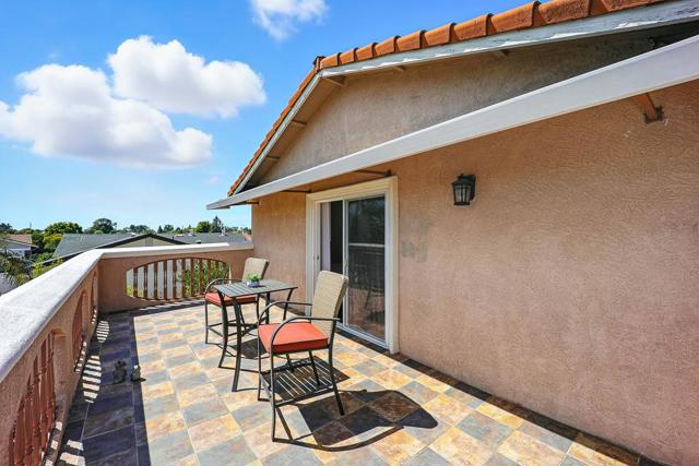 2507 Constellation Drive, Hayward CA: https://media.crmls.org/mediaz/29fbca8a-a5bd-4464-8d8d-52ea9cde5bdb.jpg