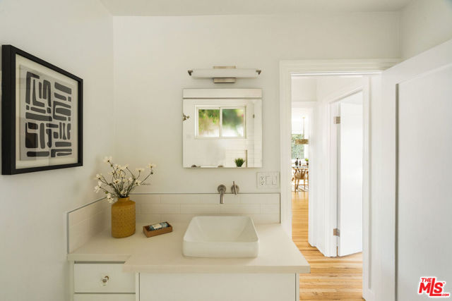 1414 N Coronado Terrace, Los Angeles CA: https://media.crmls.org/mediaz/29fd399a-00d8-469e-baba-cb5c1eea3dd3.jpg