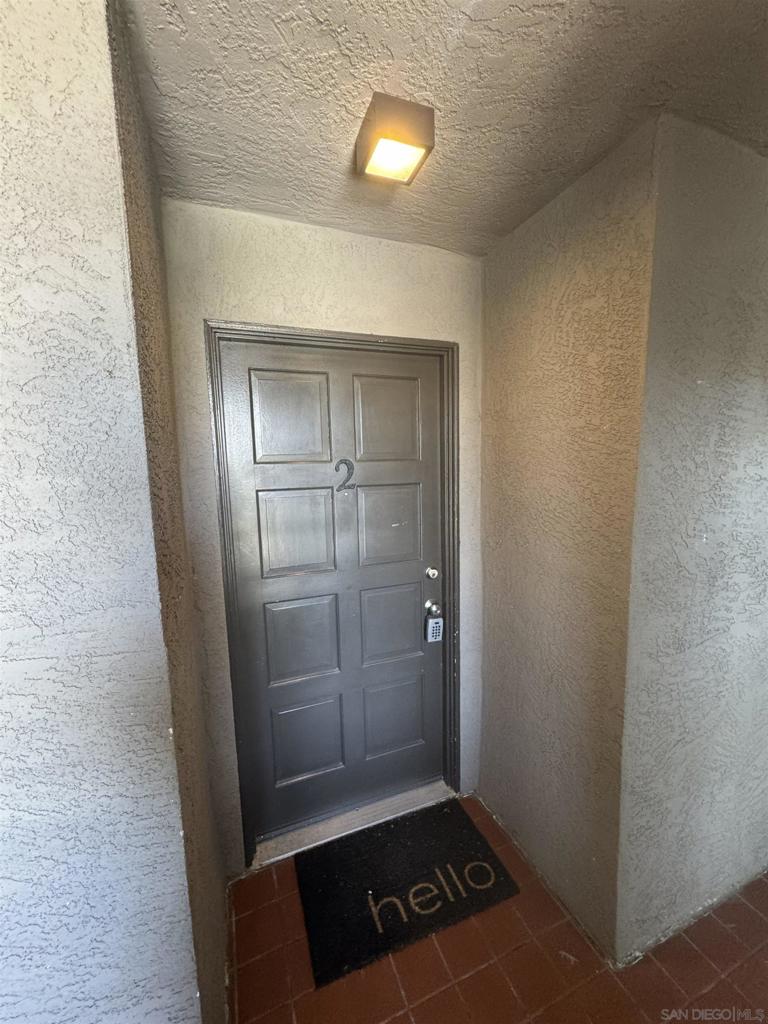4933 Voltaire St - photo 2