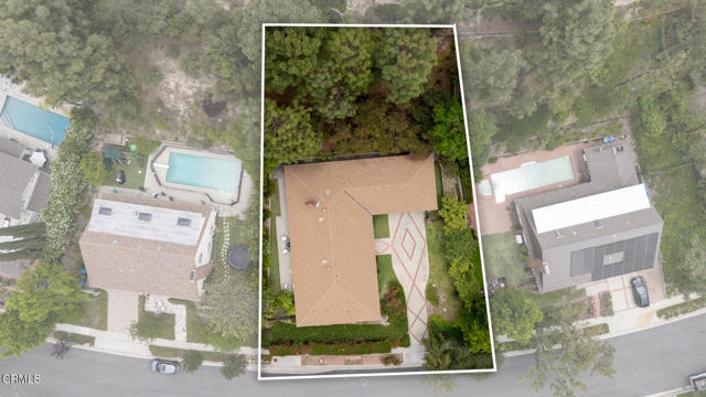 5766 Briartree Drive, La Canada Flintridge CA: https://media.crmls.org/mediaz/29fdf347-4720-4df3-b9e5-d00c70eb7215.jpg