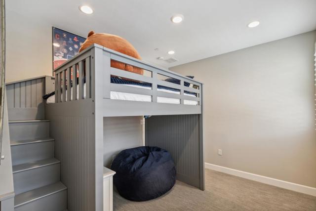 2610 Lighthouse Lane, Marina CA: https://media.crmls.org/mediaz/29fe705a-24eb-4adb-92ca-00e73b2ef0ca.jpg