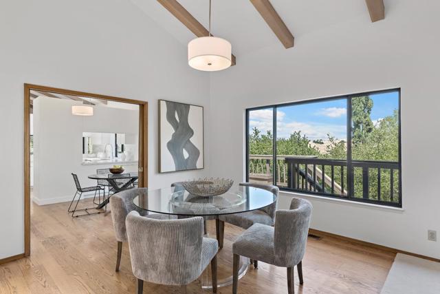 14449 Liddicoat Circle, Los Altos Hills CA: https://media.crmls.org/mediaz/29feb213-0e32-4a56-935e-e81b1a656a98.jpg