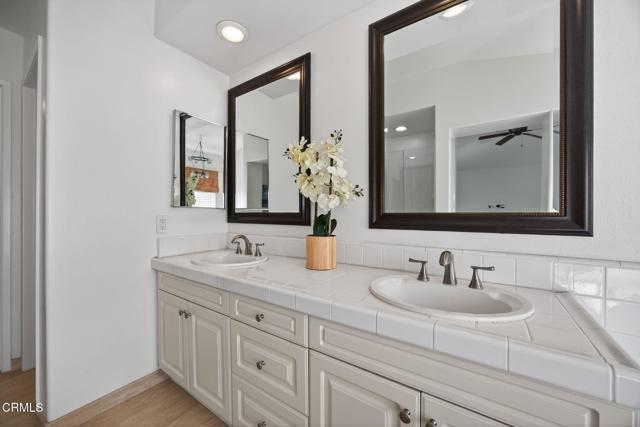 Detail Gallery Image 28 of 53 For 445 Cremona Way, Oak Park,  CA 91377 - 4 Beds | 3 Baths