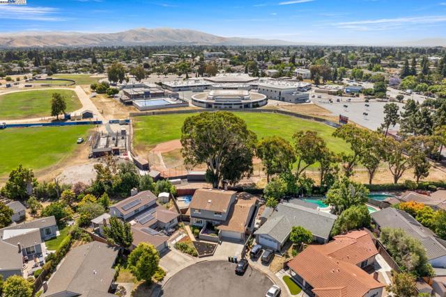 36092 Blair Pl, Fremont CA: https://media.crmls.org/mediaz/29ffb3d0-76cf-41dc-a6c0-13cf8aea59a5.jpg