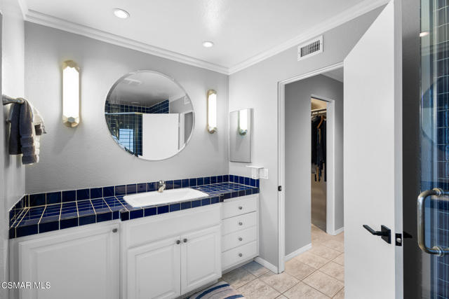 1224 S Westlake Boulevard, Westlake Village CA: https://media.crmls.org/mediaz/29ffff64-ed86-4315-a10d-0b3fa8d6f0e7.jpg