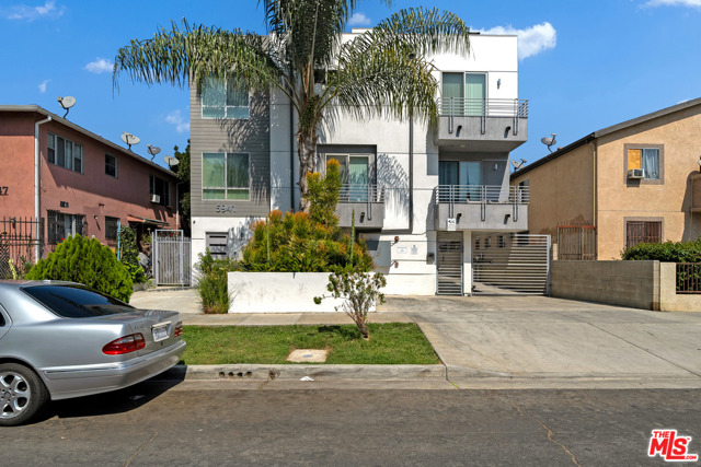 5941 Barton Avenue Los Angeles, California 5941 Barton Ave is a Stunning luxury 5 units Townhouse style building.Perfect for 1031 exchange or for investor that looking for newer construction income property.Prime Hollywood location minutes away from Sunset & Vine, Paramount & Raleigh studios, Larchmont Village, Hollywood Blvd and Netflix. Each apartment is 3-story with private 2 car garages , and roof top deck overlooking the city with great view. Each unit designed with open floor plans, modern kitchens with stainless steel appliances, white quartz countertops and laundry in unit. Entire property is gated with controlled access security fencing and cameras. All units are individually metered for electricity, gas, and water.