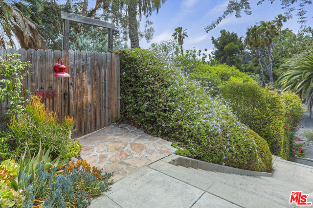 Image 3 for 1466 Angelus Ave, Los Angeles, CA 90026