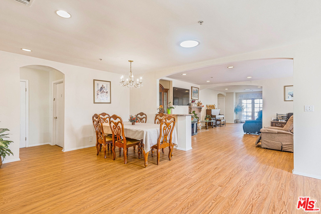 14835 Weddington Street Sherman Oaks, California Property is very to show but must have an appointment. Property is currently occupied , send PEAD and follow all CDC guidelines.