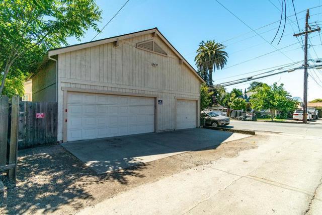 358 6th Street, Gilroy, California 95020, 3 Bedrooms Bedrooms, ,2 BathroomsBathrooms,Single Family Residence,For Sale,6th,ML81852443