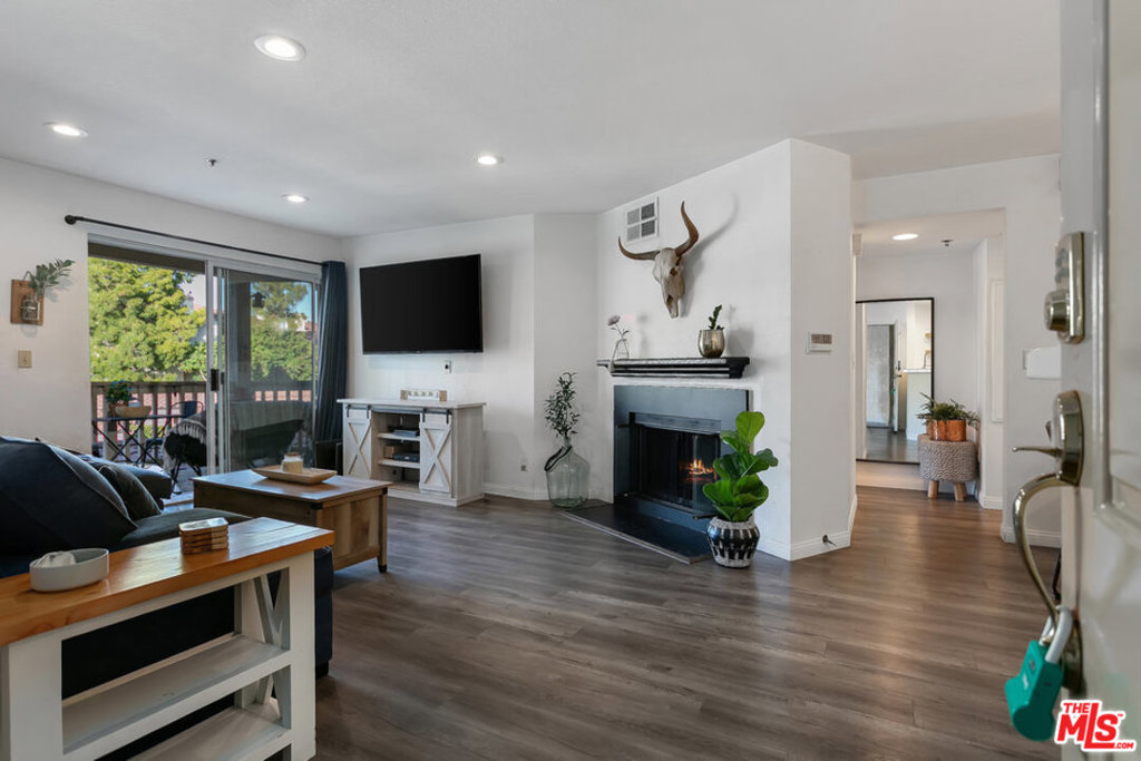 5744 Oak Bend Lane