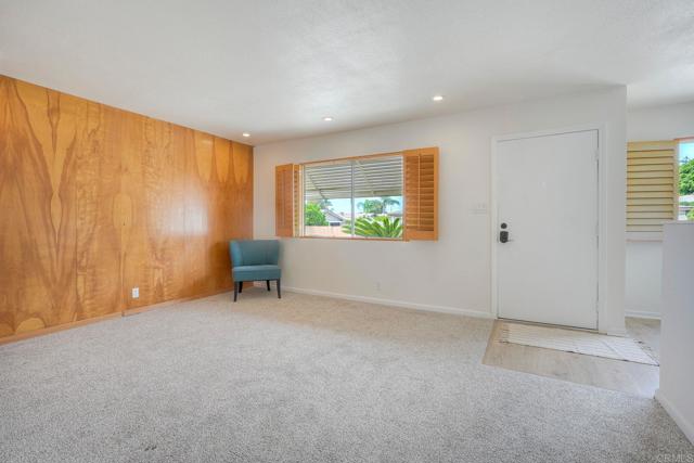 Detail Gallery Image 7 of 47 For 3607 Frenzel Cir, Oceanside,  CA 92056 - 2 Beds | 2 Baths