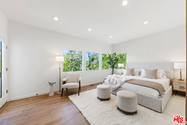 1876 Lookout Road, Malibu CA: https://media.crmls.org/mediaz/2a009d8c-4c4e-4609-8976-fdf32c02e672.jpg