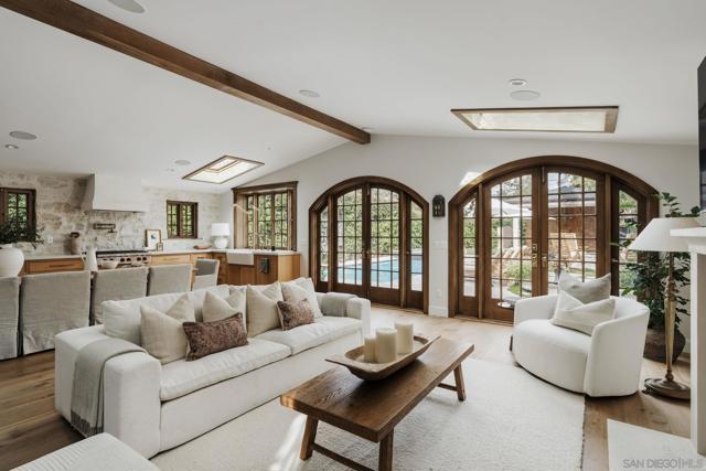 Image 9 of 63 For 660 Margarita