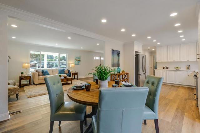 621 Monterey Avenue, Capitola CA: https://media.crmls.org/mediaz/2a01b622-6874-4db1-9203-810fd087c8c7.jpg