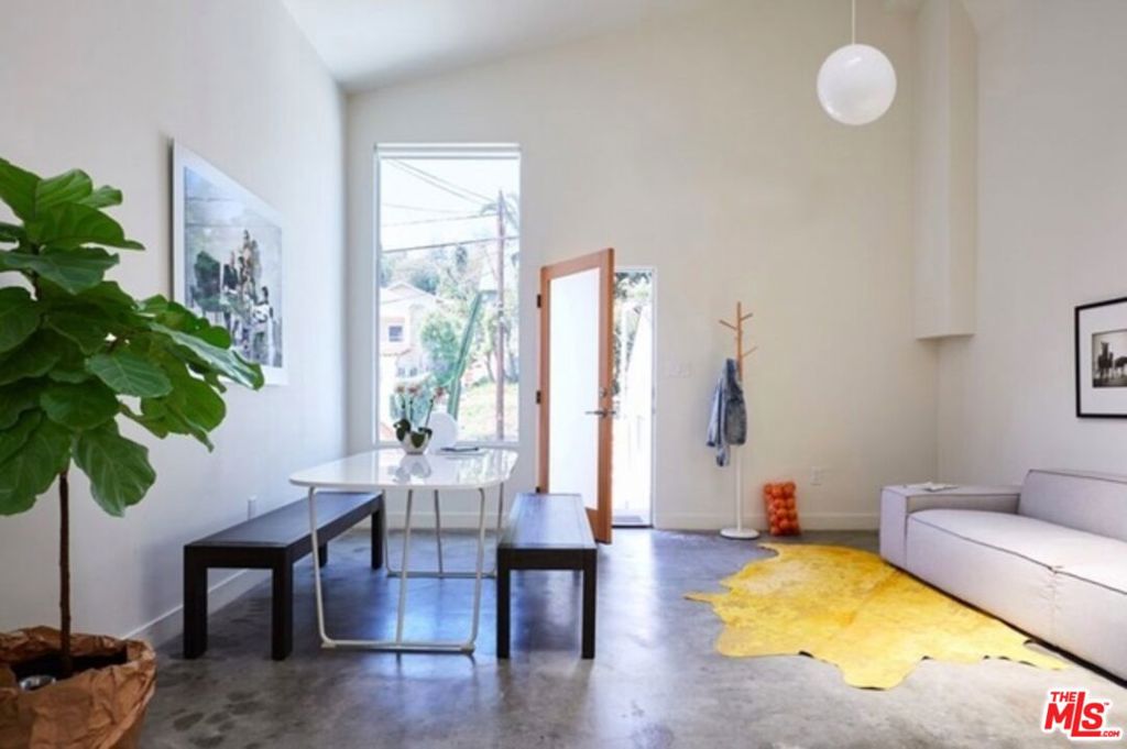 1/4 ECHO PARK Avenue