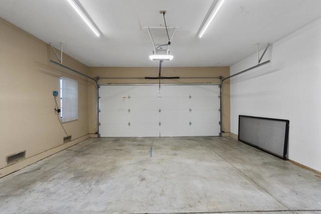 1511 Las Brisas Drive, Hollister CA: https://media.crmls.org/mediaz/2a027c72-5b73-4f91-8fcc-a020bbf61be4.jpg