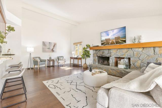 1549 Ventana Drive, Escondido CA: https://media.crmls.org/mediaz/2a037557-9e8d-476b-b30a-2fce09d0971a.jpg