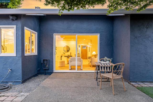1400 Granada St, Vallejo CA: https://media.crmls.org/mediaz/2a0406e9-6b40-41c8-b030-4c52cc5c8bdc.jpg