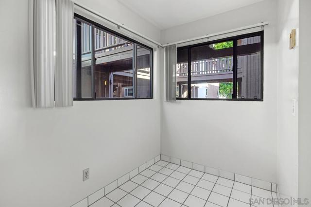 2600 TORRY PINES RD. #B27, La Jolla CA: https://media.crmls.org/mediaz/2a0475c5-5d2e-4184-895c-39e945373ea0.jpg