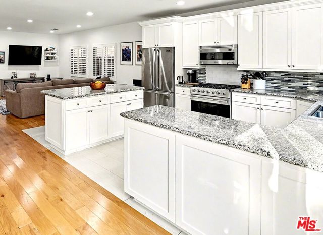 14954 Hesby Street photo 5