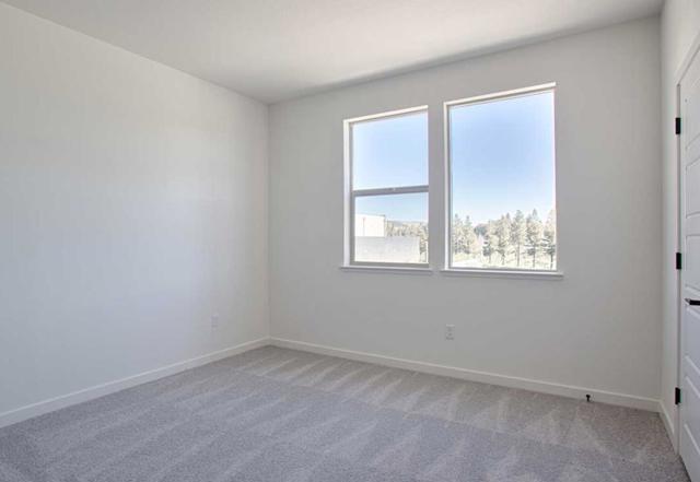 5968 Virtual Court, San Jose CA: https://media.crmls.org/mediaz/2a04dbea-c45c-494b-a204-639d83ebcac4.jpg