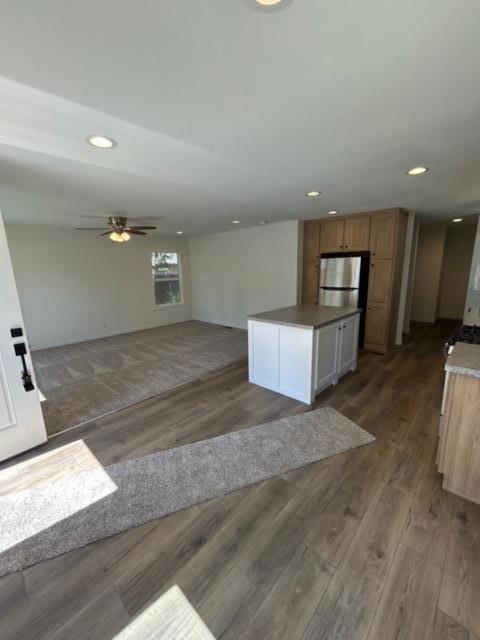 1025 Amber Loop, Grass Valley CA: https://media.crmls.org/mediaz/2a0516ea-49d6-493d-83d4-c72e70732a67.jpg