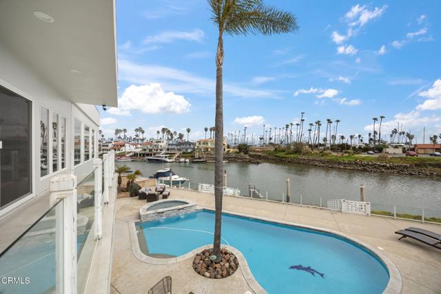 3097 Bayshore Avenue, Ventura CA: https://media.crmls.org/mediaz/2a078232-4e48-4702-a579-4c197c88eb69.jpg
