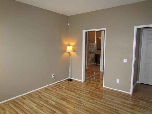 10914 Sabre Hill Dr, San Diego CA: https://media.crmls.org/mediaz/2a07d047-5fde-4d2d-8f26-aca043df3c56.jpg