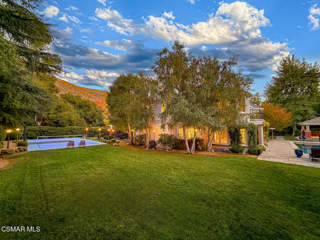 581 Lakeview Canyon Road, Westlake Village CA: https://media.crmls.org/mediaz/2a08125f-8c84-4363-b82a-ab9ac6020823.jpg