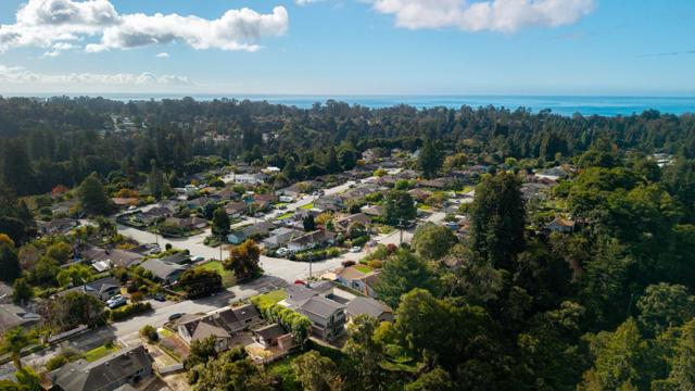 245 Siesta Drive, Aptos CA: https://media.crmls.org/mediaz/2a085902-7a20-4c15-a9f9-4df6f93394e9.jpg