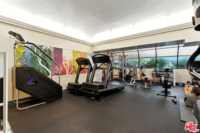 1155 N La Cienega Boulevard, West Hollywood CA: https://media.crmls.org/mediaz/2a08a7ab-c6ab-4e92-8454-76ffd53a5cc2.jpg