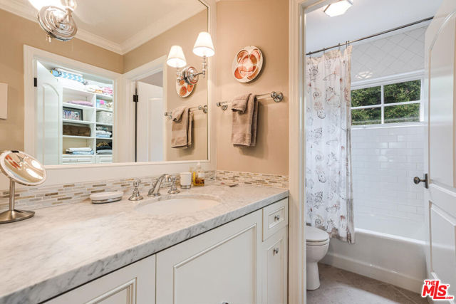 Drew Fenton | 17589 Camino De Yatasto Pacific Palisades CA | MLS: 7491163