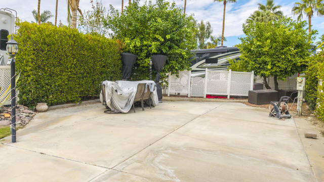 69411 Ramon Road, Cathedral City CA: https://media.crmls.org/mediaz/2a0920a5-1a03-4a16-8057-4ba4e9a534e9.jpg