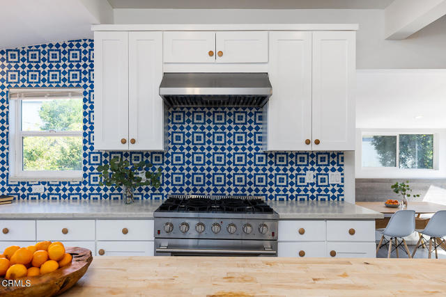 135 S Ave 53, Highland Park CA: https://media.crmls.org/mediaz/2a092372-f313-466c-baef-eca9cad3fbc1.jpg
