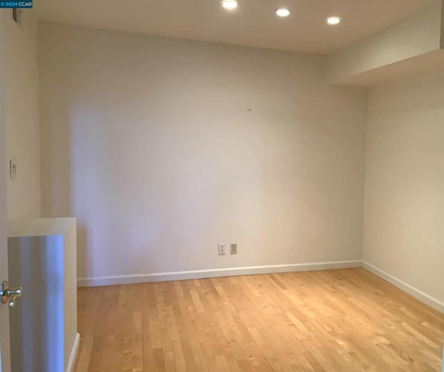 29 Anton Way, Novato CA: https://media.crmls.org/mediaz/2a0a1d74-eafc-4899-a6d4-104bd0dc1f8b.jpg
