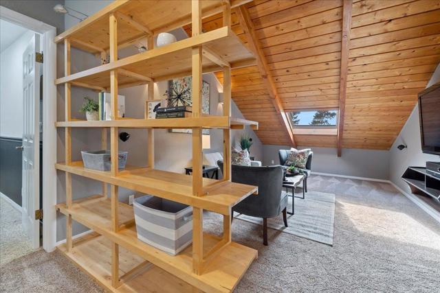 23435 Summit Road, Los Gatos CA: https://media.crmls.org/mediaz/2a0b29ab-7b43-44f7-846a-3bf53b7f0389.jpg