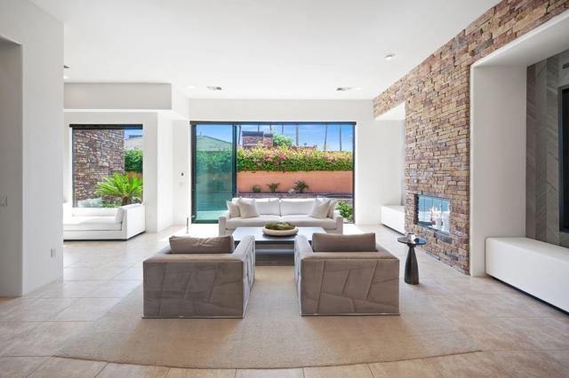 50380 Via Serenidad, La Quinta CA: https://media.crmls.org/mediaz/2a0b9212-329e-43ac-b4dd-b45b71fd9a9b.jpg