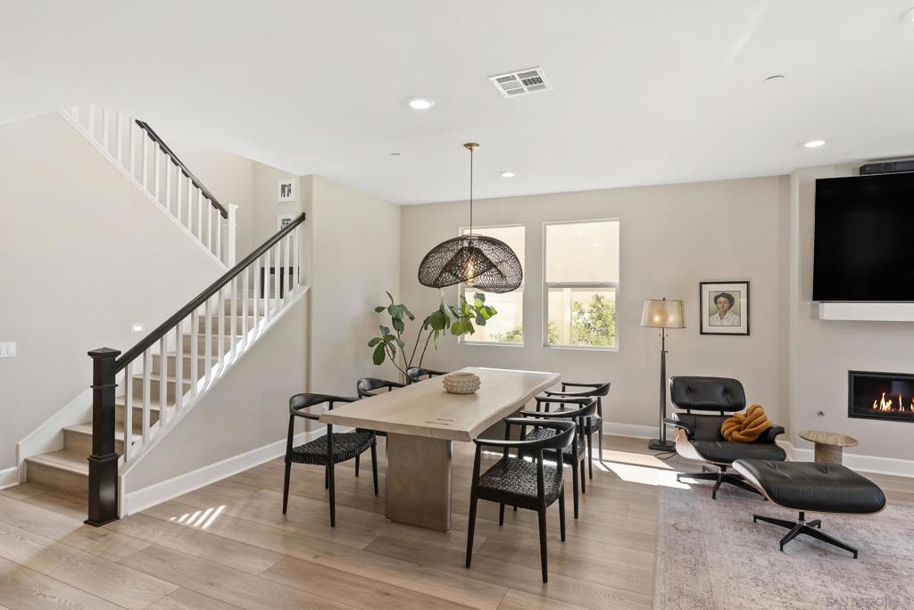 944 Lindbergh - photo 4