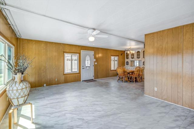 Detail Gallery Image 7 of 25 For 326 Killdeer Ln, Oceanside,  CA 92057 - 2 Beds | 2 Baths