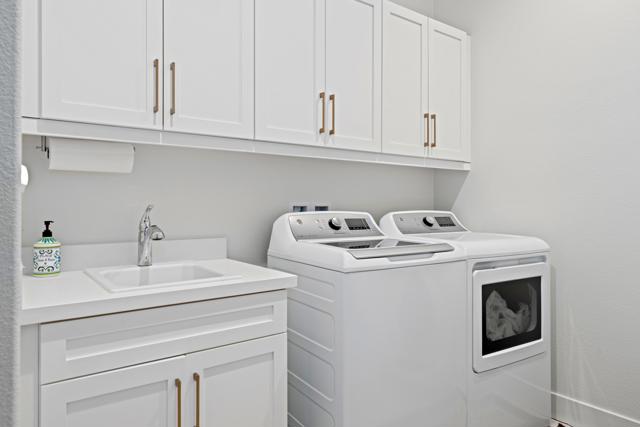 Image 22 of 40 For 50460 Monterey Canyon Drive