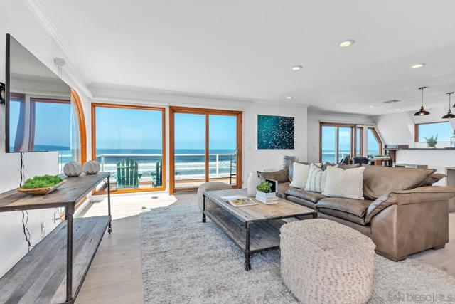 Panoramic ocean views from the couch!