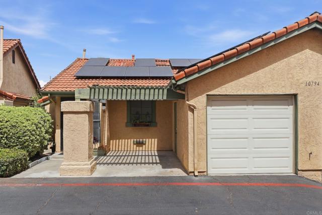 Detail Gallery Image 2 of 43 For 10794 Jeanne #UNIT F,  Santee,  CA 92071 - 2 Beds | 2/1 Baths