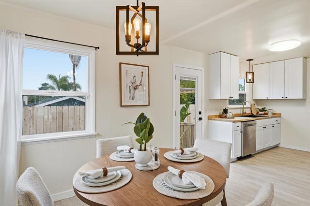 Detail Gallery Image 12 of 69 For 462 464 Emerson St, Chula Vista,  CA 91911 - 7 Beds | 5 Baths