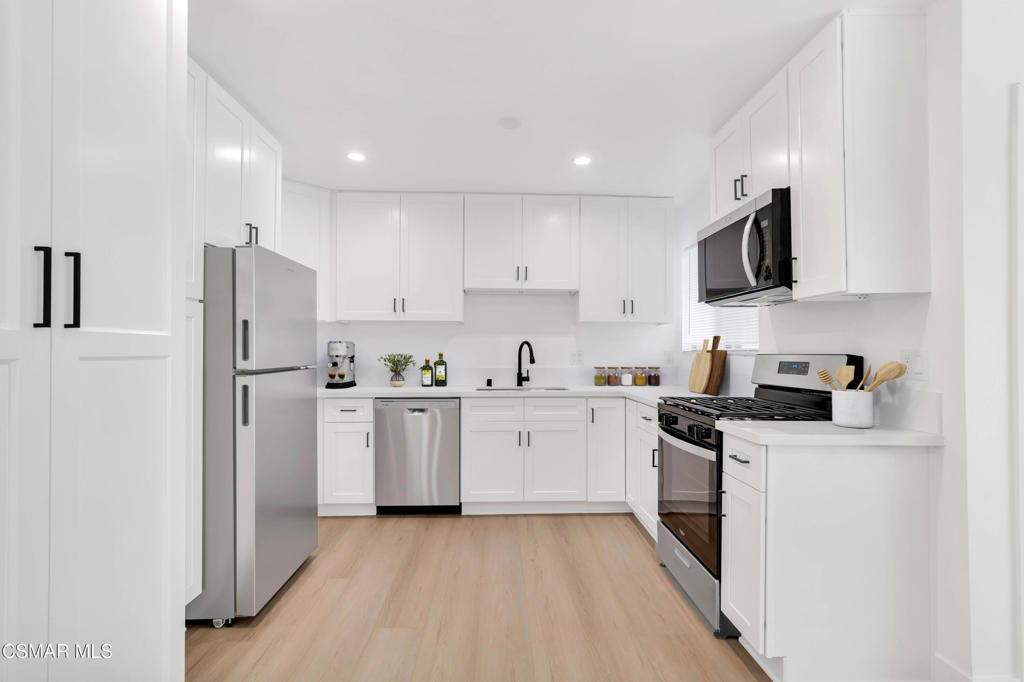 605 Warwick Avenue #633-6 — image 1