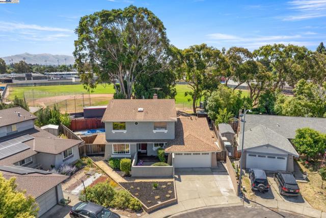 36092 Blair Pl, Fremont CA: https://media.crmls.org/mediaz/2a1115ed-f403-45f8-a3fd-5c5cf1235387.jpg
