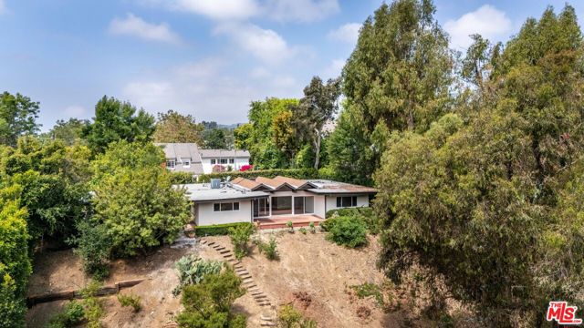 Drew Fenton | 656 N Bonhill Road Los Angeles CA | MLS: 7538623