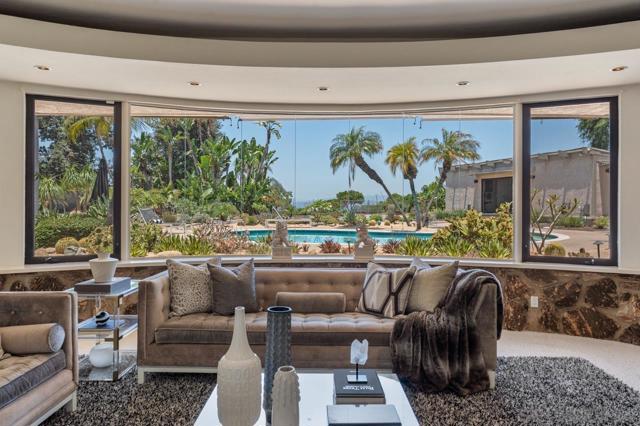 11020 Horizon Hills Dr, El Cajon CA: https://media.crmls.org/mediaz/2a11711e-9262-416e-898a-db59ee0d71c7.jpg