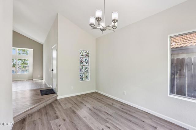 Detail Gallery Image 14 of 48 For 5451 Summerfield St, Camarillo,  CA 93012 - 4 Beds | 3 Baths