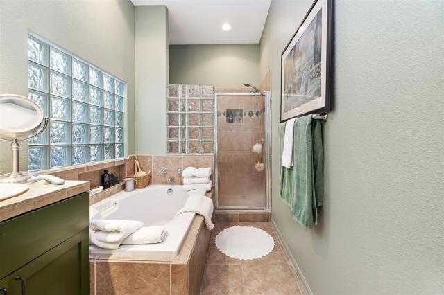 35659 Tranquil Place, Cathedral City CA: https://media.crmls.org/mediaz/2a14b0f9-f0e5-4b03-8cdc-20b48614bfc3.jpg